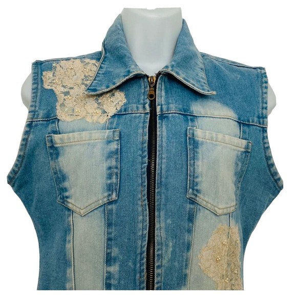 Les Rivales Lace Distressed Light Wash Denim Zip Up Jean Vest Size 40/US Size M - Picture 5 of 12